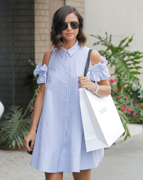 Lucy Mecklenburgh Stills Out Shopping in West Hollywood 2