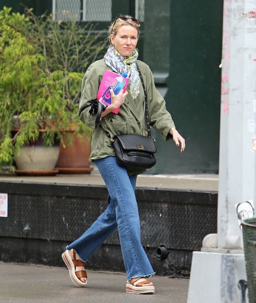 Naomi Watts Stills Out and About in New York 6