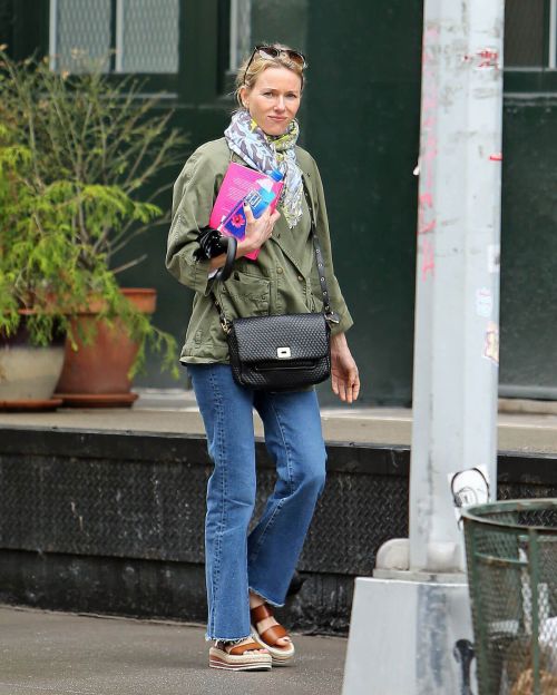 Naomi Watts Stills Out and About in New York 7