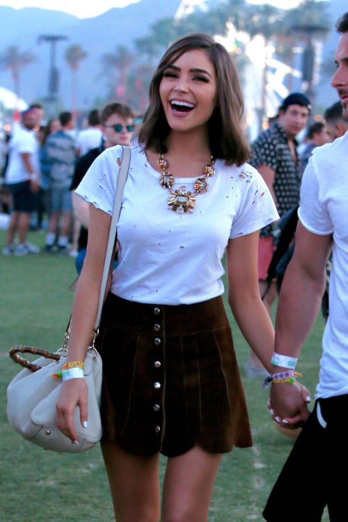 Olivia Culpo Stills Out at Coachella Valley Festival in Indio 4