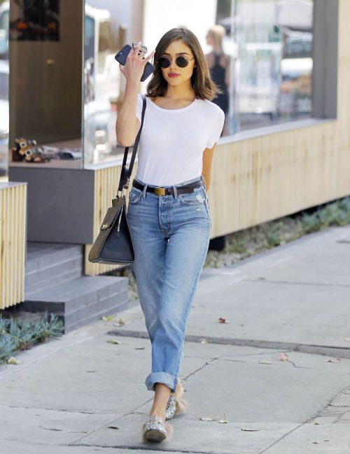 Olivia Culpo Stills in Jeans Out Shopping in West Hollywood 8