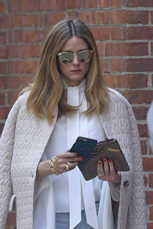 Olivia Palermo Stills in Ripped Jeans Out in New York 2