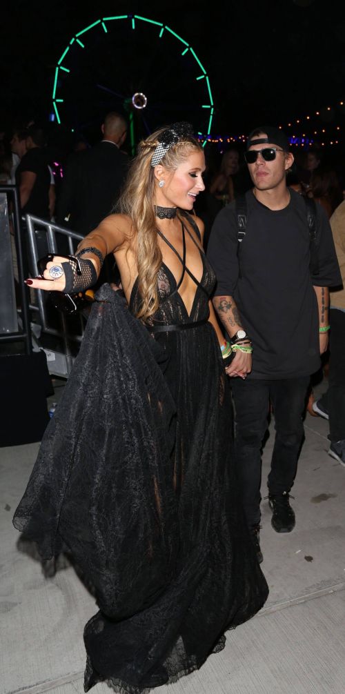 Paris Hilton and Chris Zylka Night Out at 2017 Coachella Music Festival 2