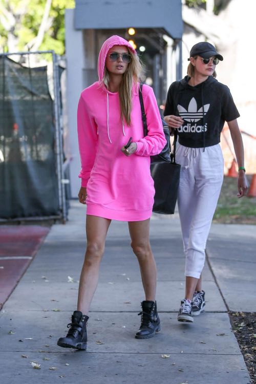 Romee Strijd Stills Out and About in Beverly Hills 10