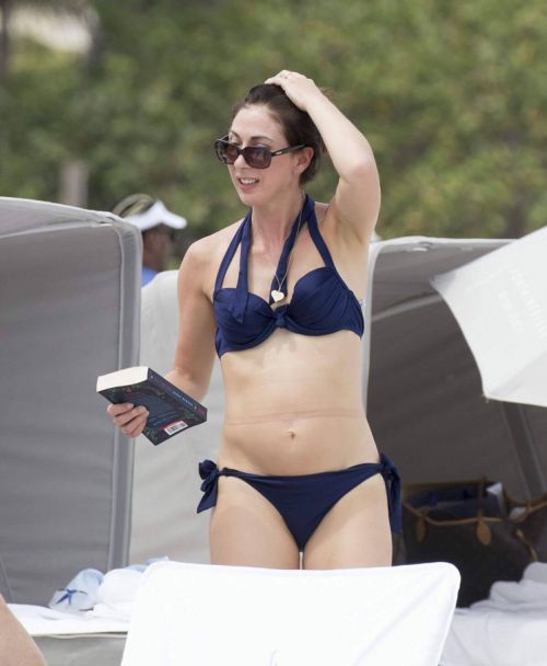 Samantha Cameron Stills in Bikini at a Beach in Miami 13