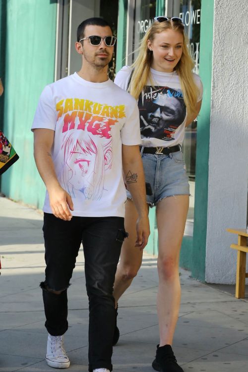 Sophie Turner and Joe Jonas Stills Out in West Hollywood 3