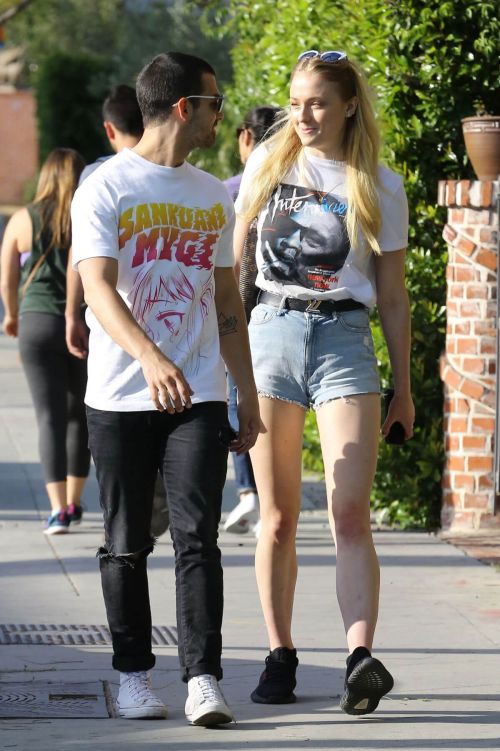 Sophie Turner and Joe Jonas Stills Out in West Hollywood 5