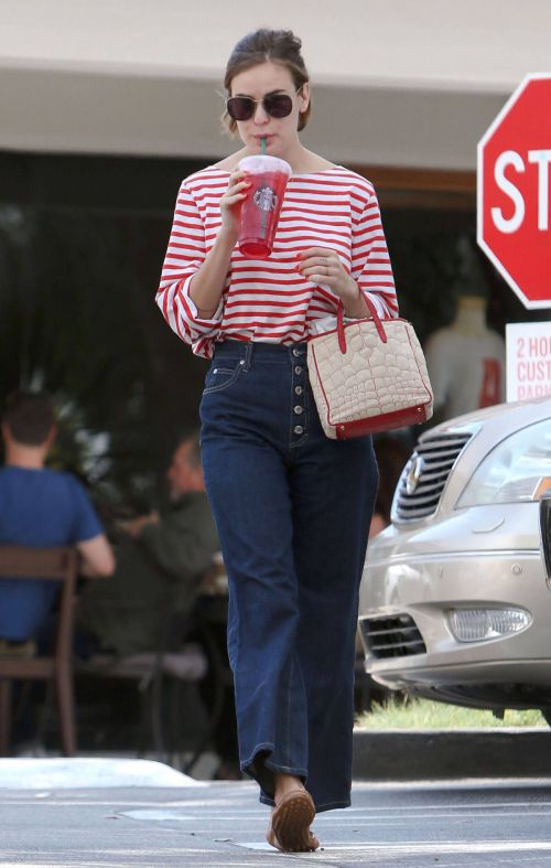 Tallulah Belle Willis at a Starbucks in Bel-Air Images 8