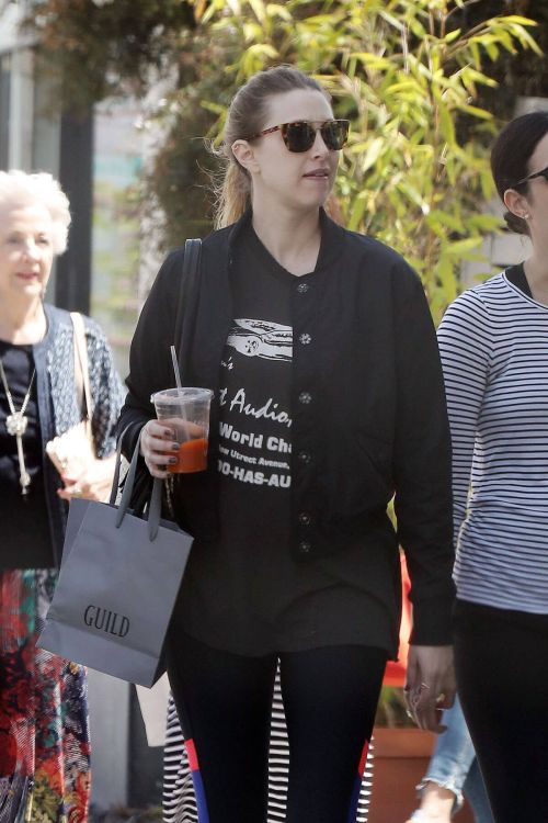 Whitney Port Stills Out and About in Venice Beach 3