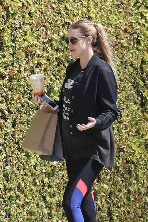 Whitney Port Stills Out and About in Venice Beach 7