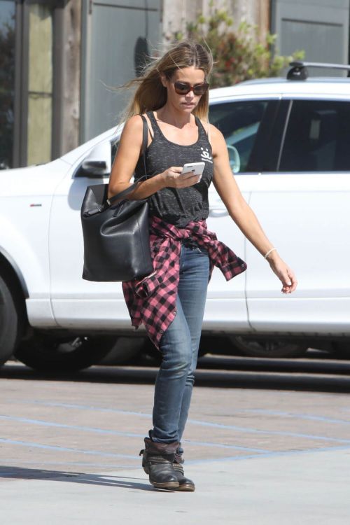 Denise Richards Out Shopping in Malibu 3