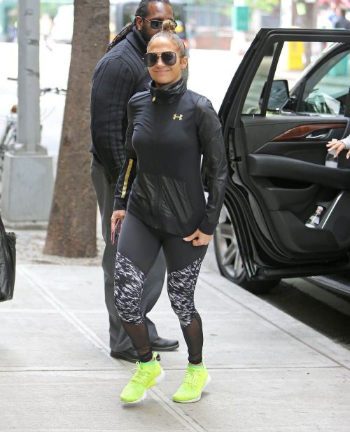 Jennifer Lopez Arrives at a Gym in New York 1