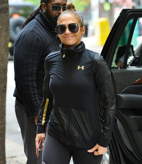 Jennifer Lopez Arrives at a Gym in New York 8