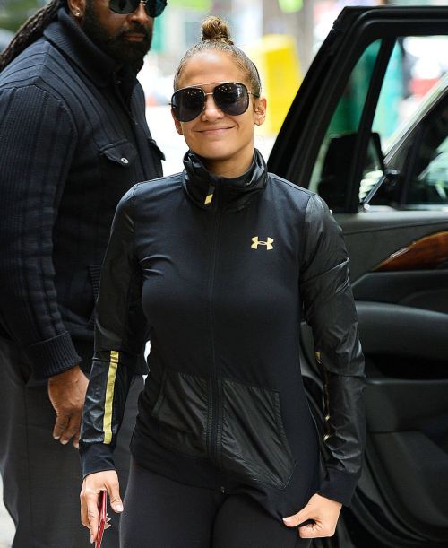 Jennifer Lopez Arrives at a Gym in New York 9