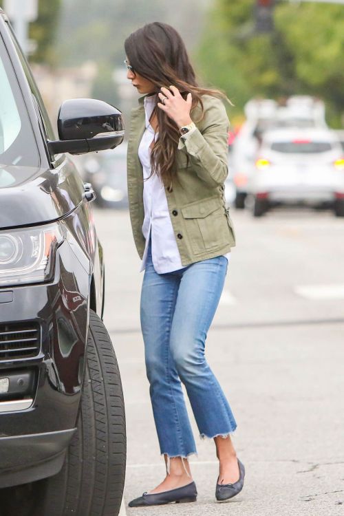 Jordana Brewster in Jeans Out in Los Angeles 1