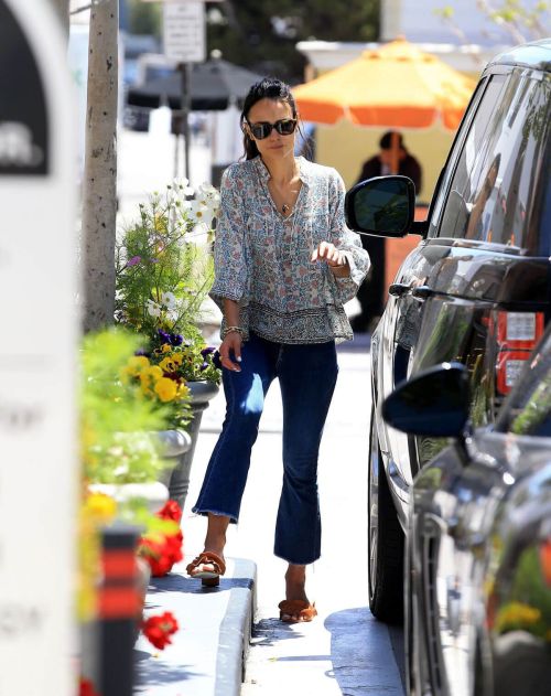 Jordana Brewster Stills Out Shopping in Beverly Hills 7