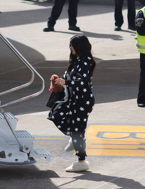 Kylie Jenner Boarding at a Private Jet in Cusco 9