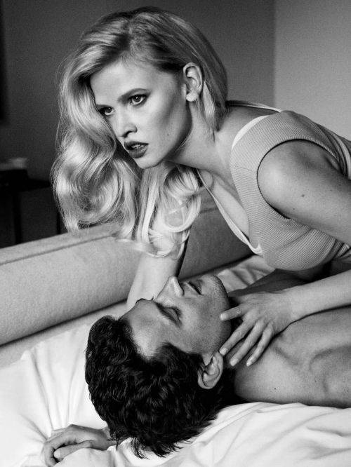 Lara Stone Photoshoot for Vogue Magazine, Mexico & Latin America May 2017 6