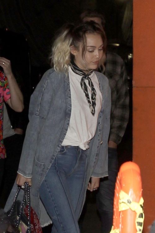 Miley Cyrus Stills Night Out in Los Angeles 6