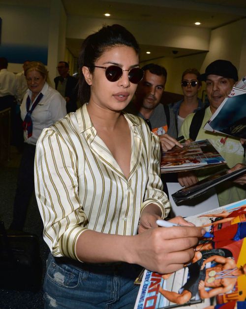 Priyanka Chopra at Miami International Airport 10