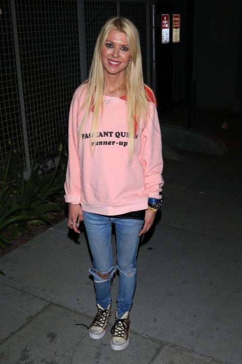 Tara Reid Stills Out for Dinner in Hollywood 3