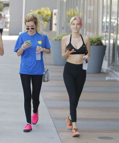 Bella Thorne and Dani Thorne Leaves a Gym in Los Angeles 14