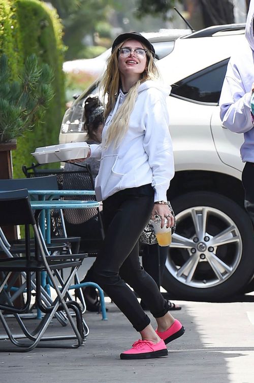 Bella Thorne Out and About in Los Angeles 6