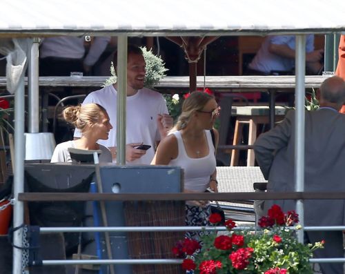 Caroline Wozniacki and David Lee Out for Lunch at Chalet Des Iles in Paris 6