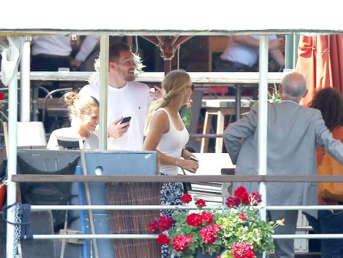 Caroline Wozniacki and David Lee Out for Lunch at Chalet Des Iles in Paris 7