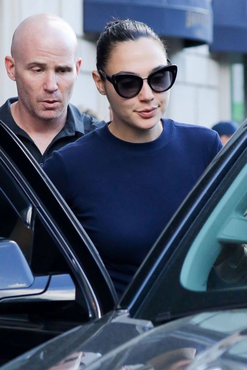 Gal Gadot Leaves Her Hotel in New York 7