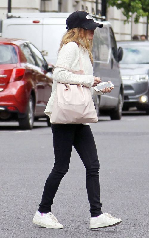 Geri Halliwell Out in London 2