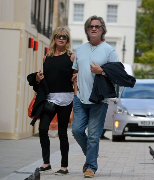 Goldie Hawn and Kurt Russell Out and About in London 4