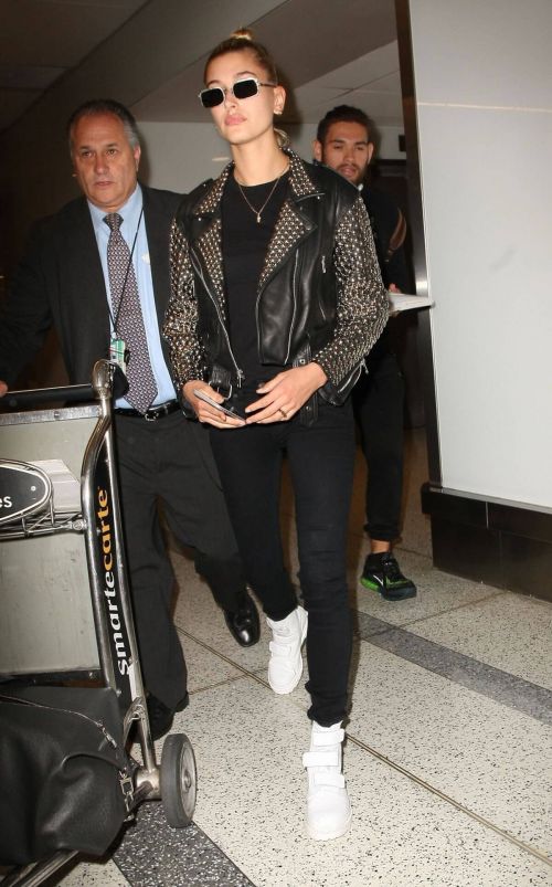 Hailey Baldwin at LAX Airport in Los Angeles 2