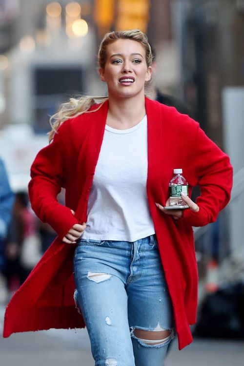 Hilary Duff Arrives on the Set of Younger in New York 2