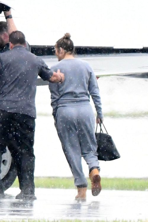 Jennifer Lopez Boarding a Private Jet in Miami 3