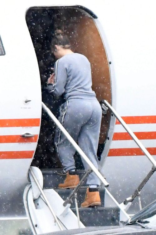 Jennifer Lopez Boarding a Private Jet in Miami 5