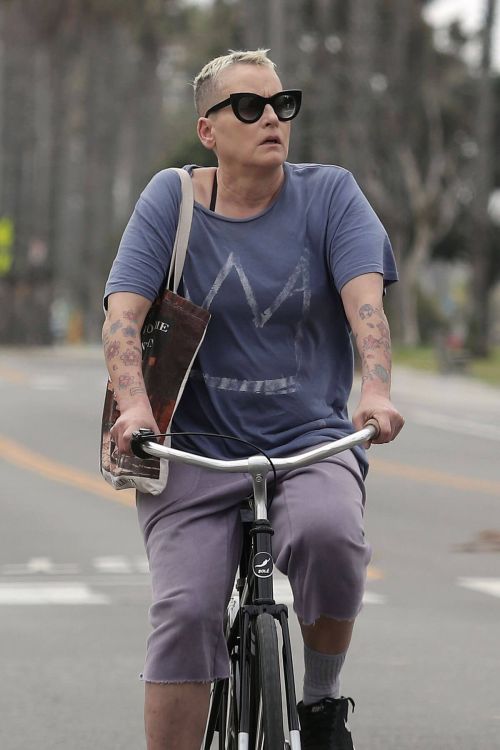 Lori Petty Out for a Bike Ride in Santa Monica 1