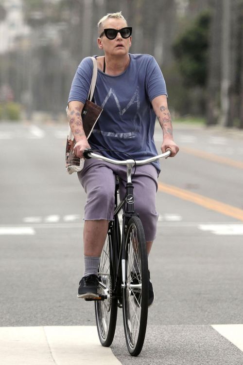 Lori Petty Out for a Bike Ride in Santa Monica 5