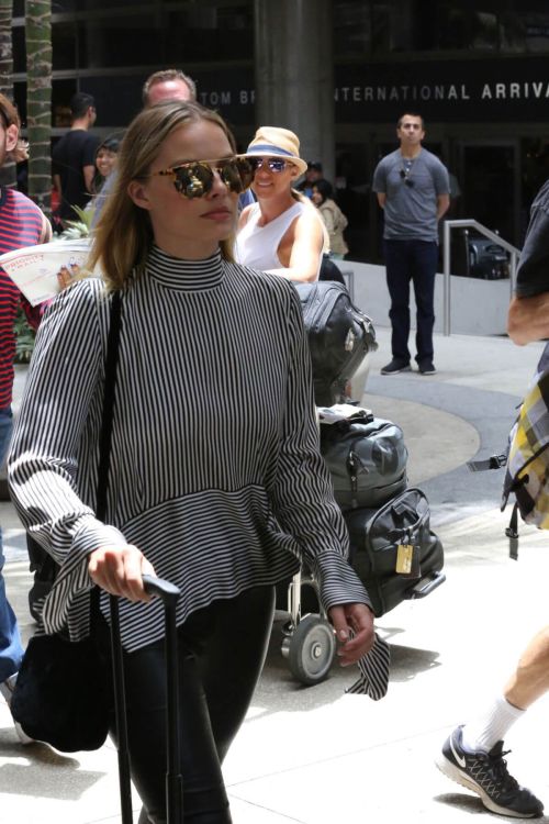 Margot Robbie at LAX Airport in Los Angeles 12
