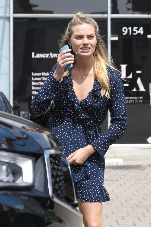 Margot Robbie Out and About in Los Angeles 7