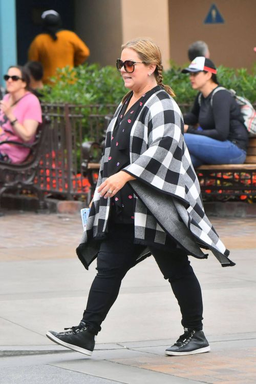 Melissa Mccarthy Out at Disneyland in Anaheim 2