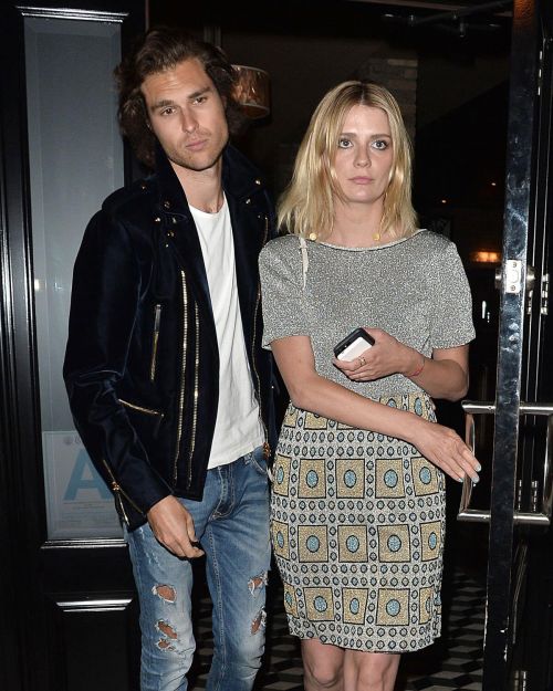 Mischa Barton Leaves Craig