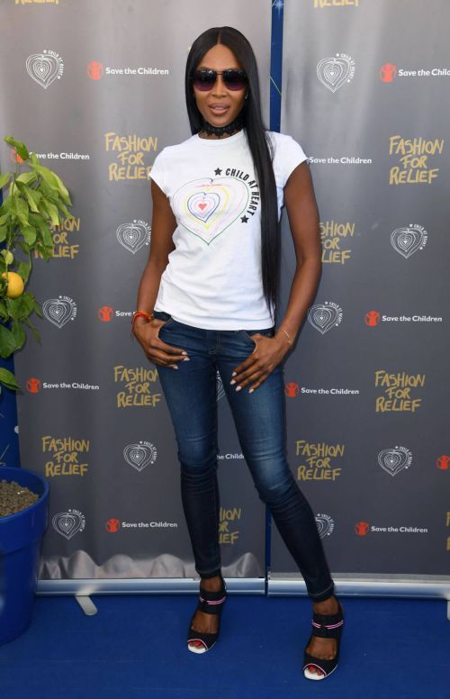 Naomi Campbell at Fashion for Relief Charity Gala Photocall in Cannes 7