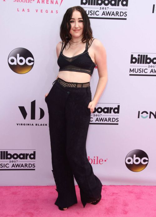 Noah Cyrus at Billboard Music Awards 2017 in Las Vegas 3