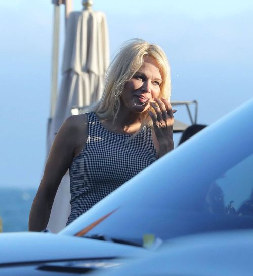 Pamela Anderson Leaves Nobu in Malibu 5