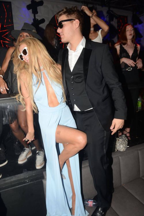 Paris Hilton and Chris Zylka at Akon Concert in Cannes 6