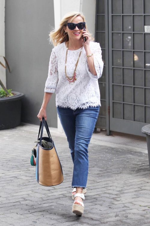 Reese Witherspoon Out and About in Beverly Hills 12