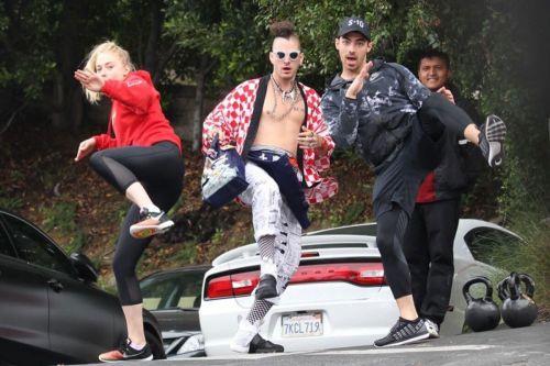 Sophie Turner and Joe Jonas Arrives at a Gym in Los Angeles 11
