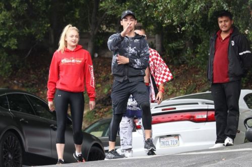 Sophie Turner and Joe Jonas Arrives at a Gym in Los Angeles 14