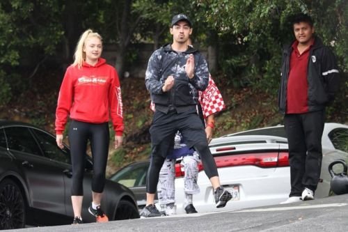 Sophie Turner and Joe Jonas Arrives at a Gym in Los Angeles 15